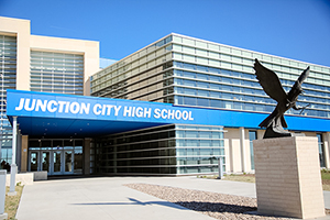 junction city high school entrance