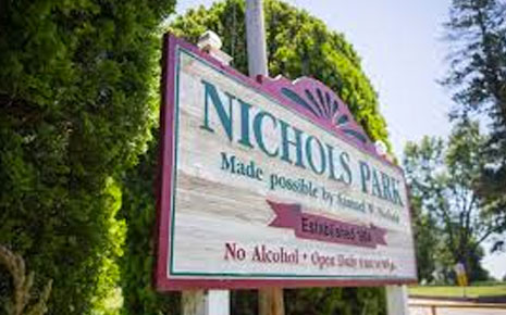 Nichols Park Golf Course's Logo