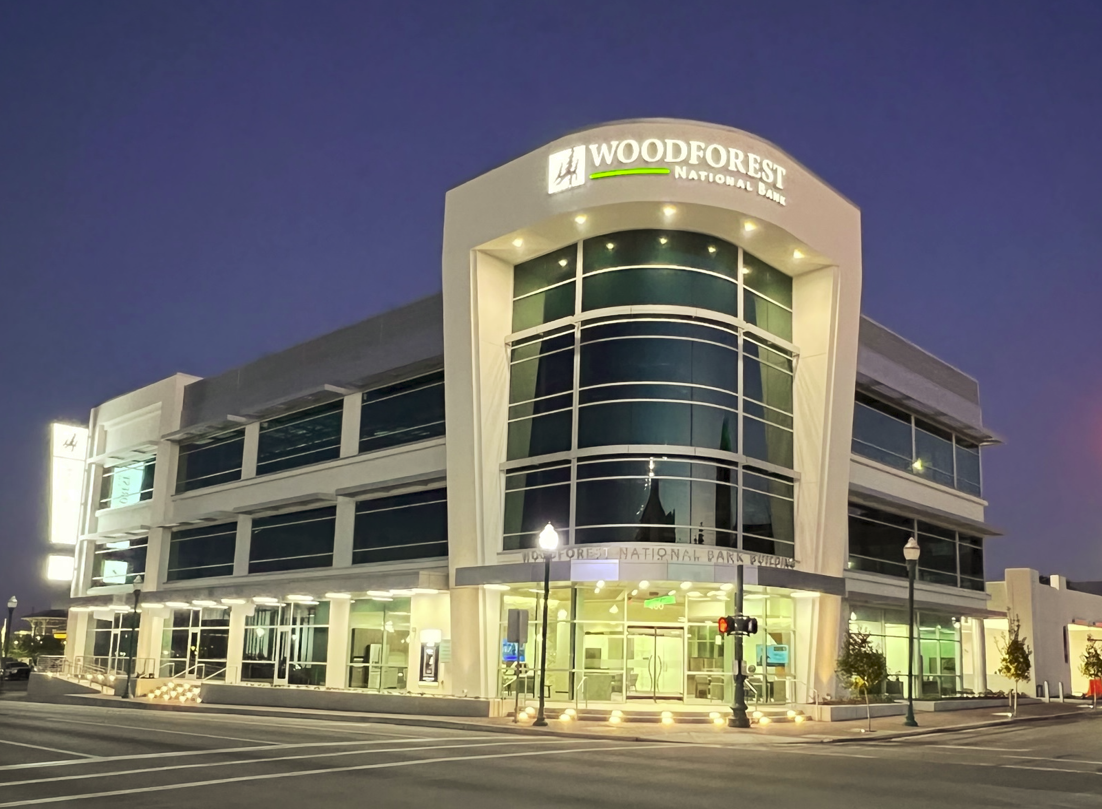 Woodforest National Bank Opens Its Rebuilt Flagship Location in Downtown Conroe Photo