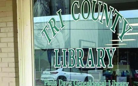Click the Tri-County Library teams up with Mabank ISD Slide Photo to Open