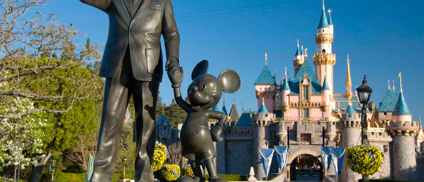 Walt Disney statue
