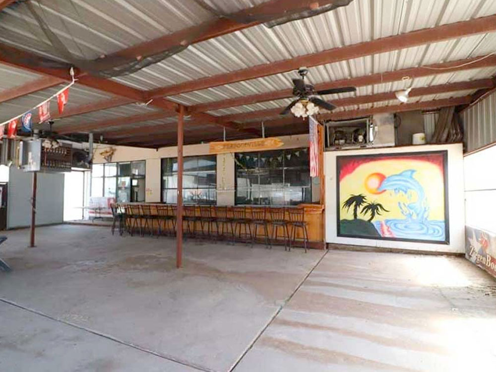 Main Photo For 424 California St - Restaurant with onsite parking