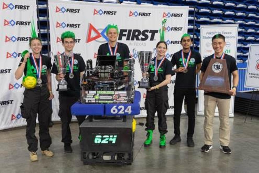 Cinco Ranch team CRyptonite wins second overall at the UIL Robotics State Championship Photo